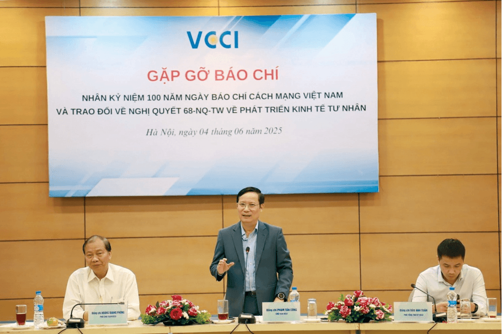 VCCI changed its name to Vietnam Federation of Commerce and Industry