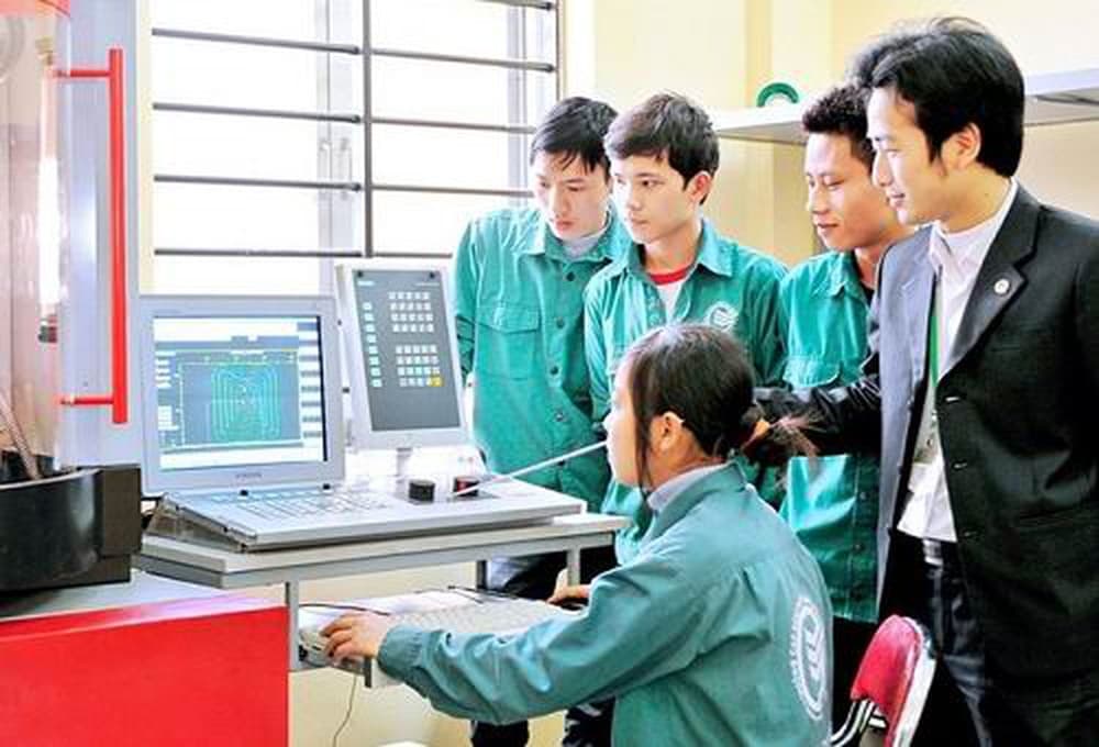 Designated contractor providing training services?