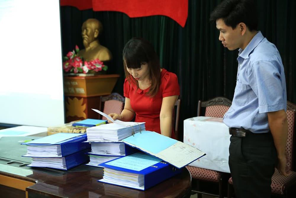 The professional PMU must have a bidding certificate