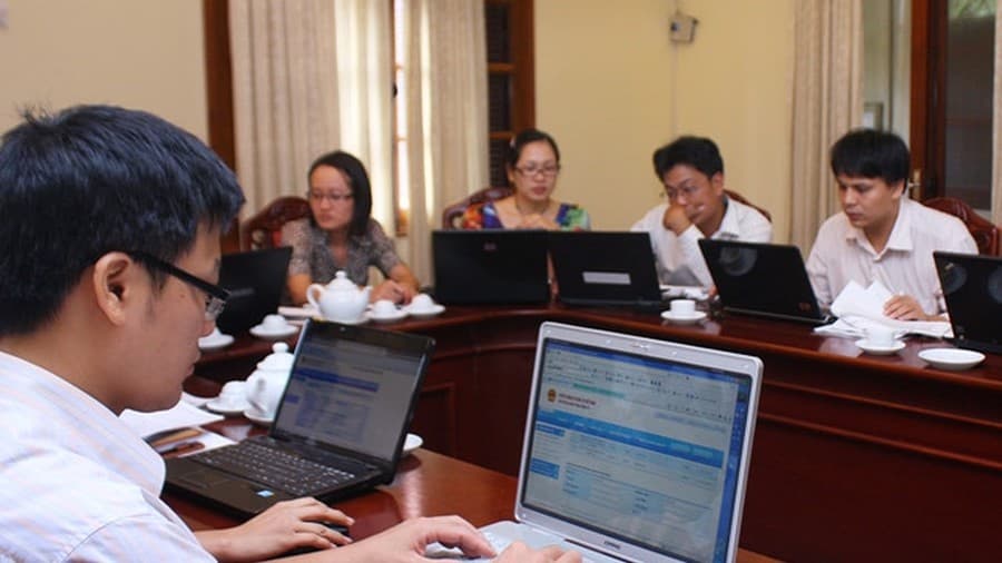 Should the procedure be simplified with the construction package under VND 3 billions?