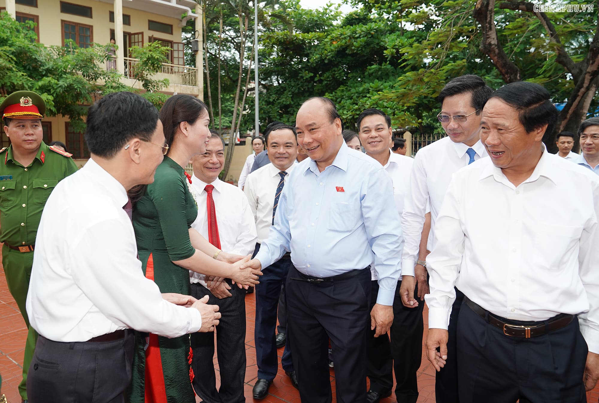 PM meets with voters in Hai Phong 
