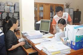 Establishing branches and representative offices must arrange chief accountants?