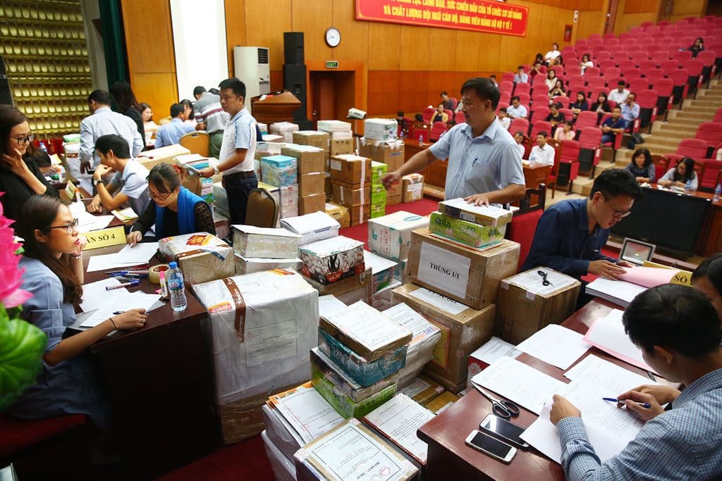 Must have an approved contractor selection plan?