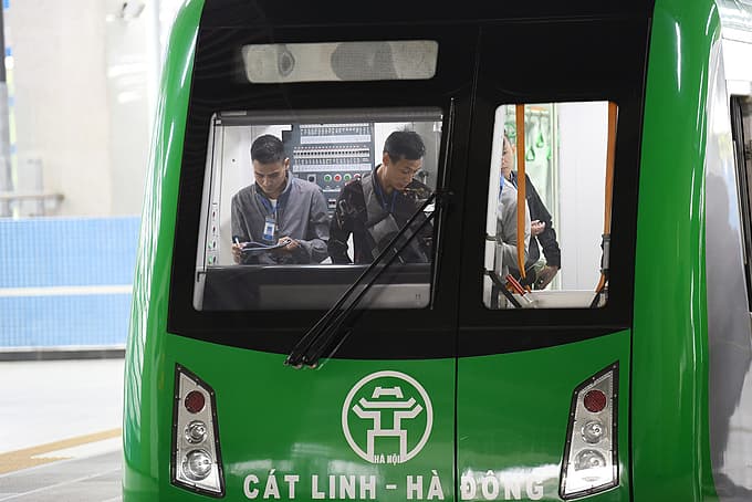 Operators test run Hanoi metro