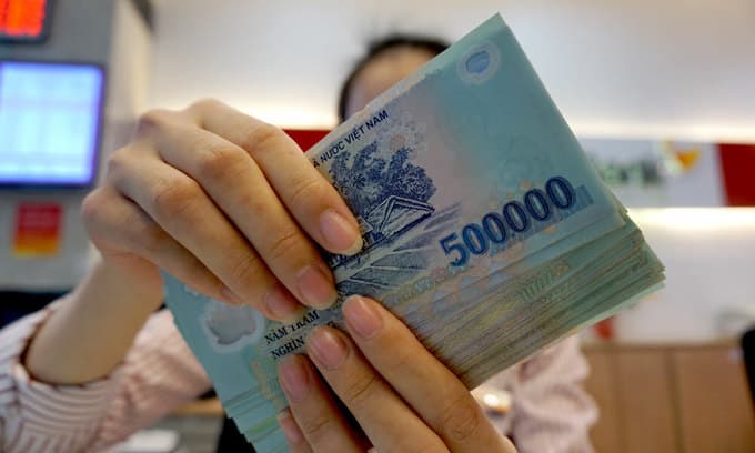 Vietnam tightens consumer loans