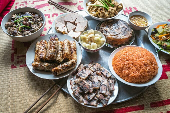 Vietnam mixing pot of Tet taste