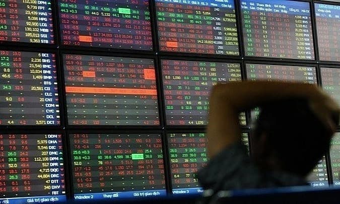 VN-Index downturn continues