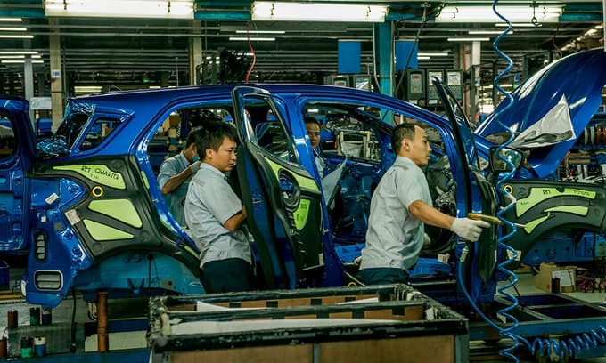 Ford suspends Vietnam production