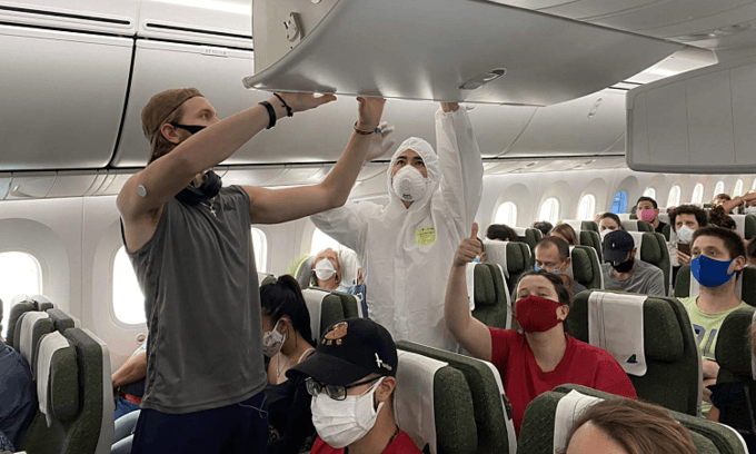 Vietnam sends 220 Europeans home