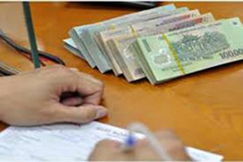 When is the repayment of overdue land use fee?