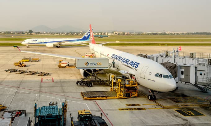 Petrovietnam Oil eyes jet fuel sales