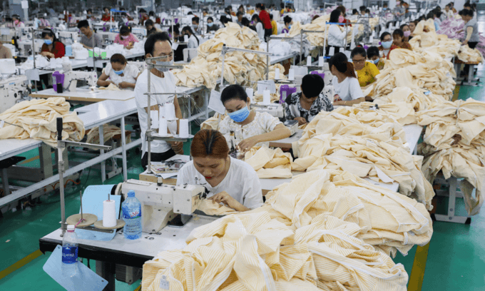 Trade surplus rises to new high