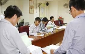 Is there a provisioning fee reduction when lowering bid prices?