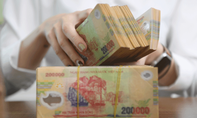 Central bank cuts rates yet again