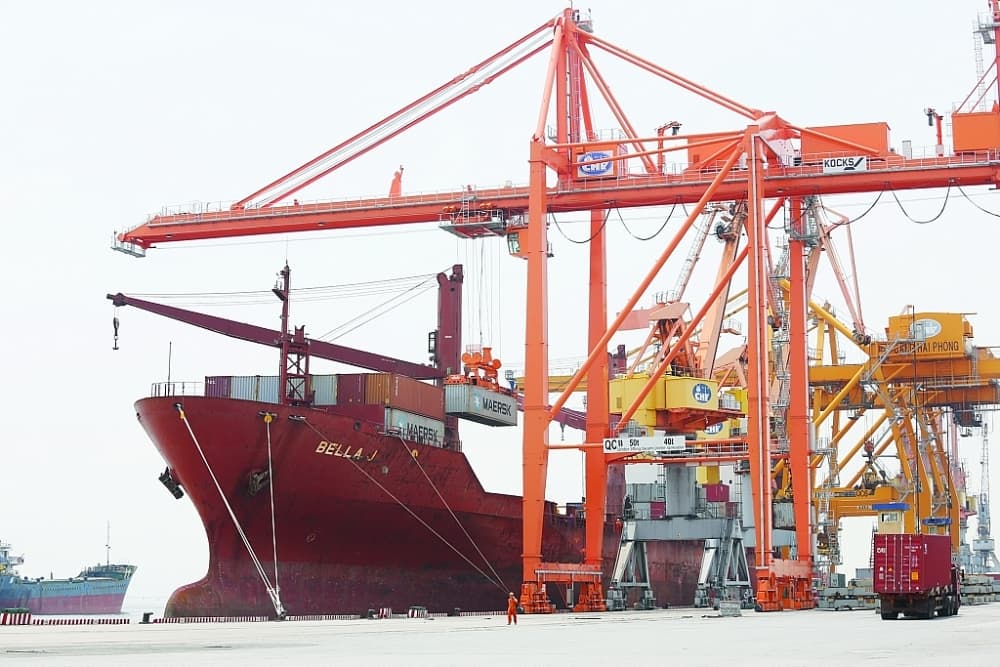 Vietnam’s record export surplus