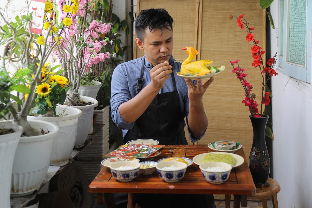 Traditional Tet feasts made of clay