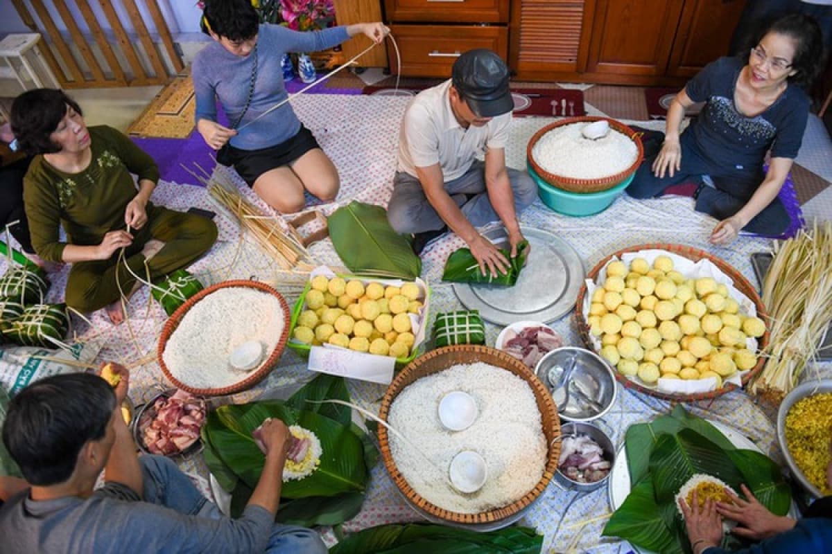Traditional Tet customs of Vietnam 