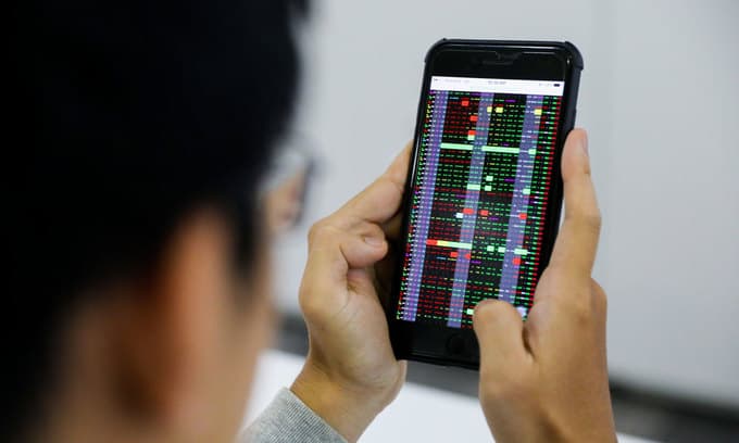 VN-Index up with marginal recovery