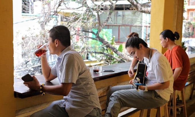 Apartment cafes add charm to Saigon