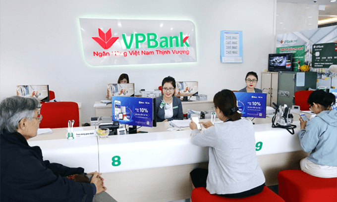 Dragon Capital hikes stake in VPBank