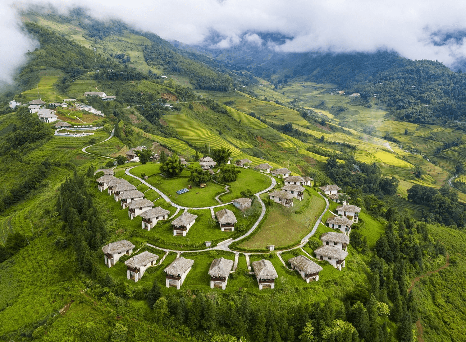 Luxury resorts welcome back tourists