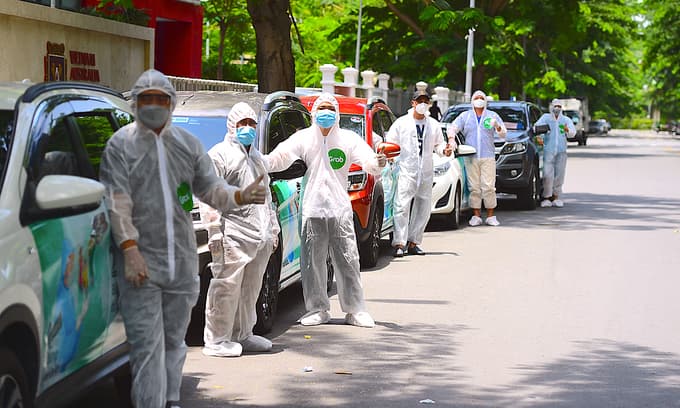 GrabCar resumes HCMC service