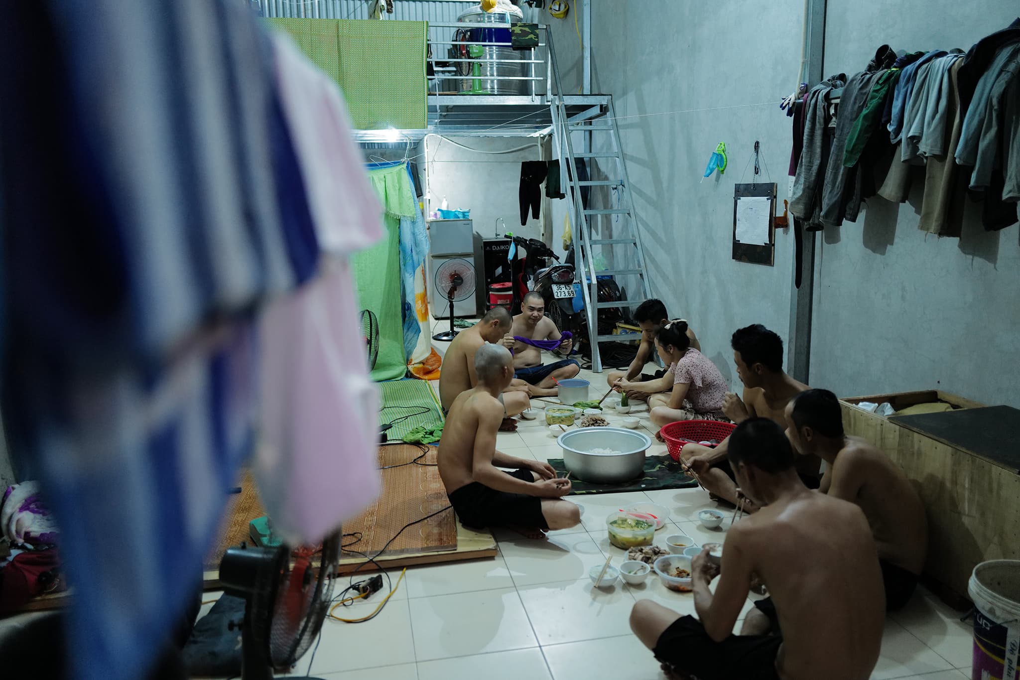 70 percent of workers rent rooms