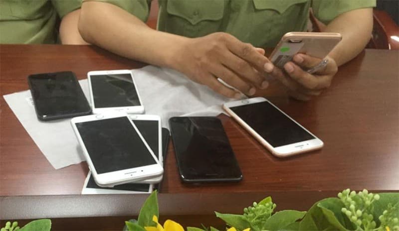 IN WHAT CASES CAN THE POLICE SEIZE AND CHECK MOBILE PHONE INFORMATION?