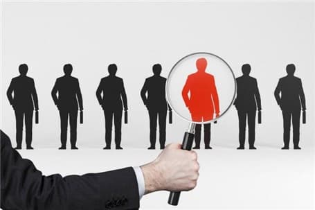 Can cadres and civil servants subject to downsizing be re-hired?