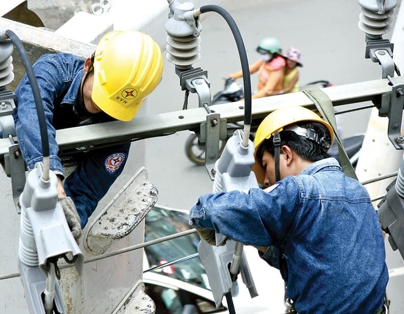 Long-term infrastructure plans urged