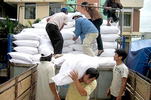 Two provinces get rice relief