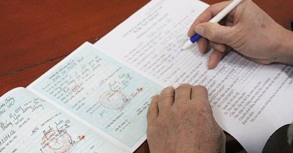 F1 must have a temporary residence permit to receive support?