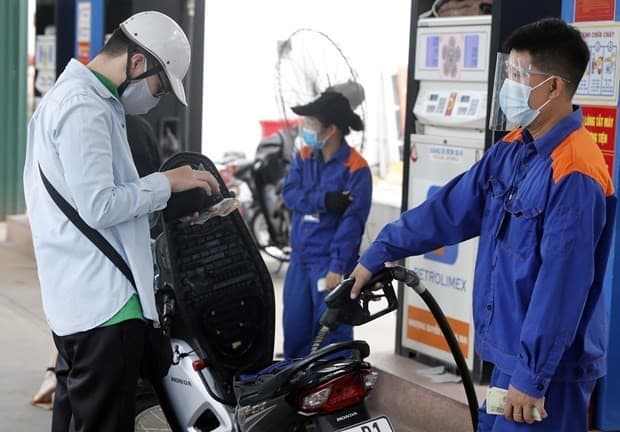 Petrol prices continue to go up