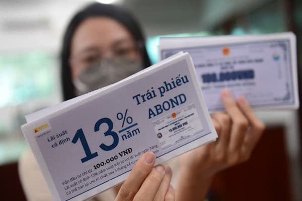 How safe are collateral trust bonds?