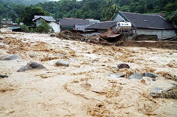 Floods kill eight in Nghe An, Ha Tinh