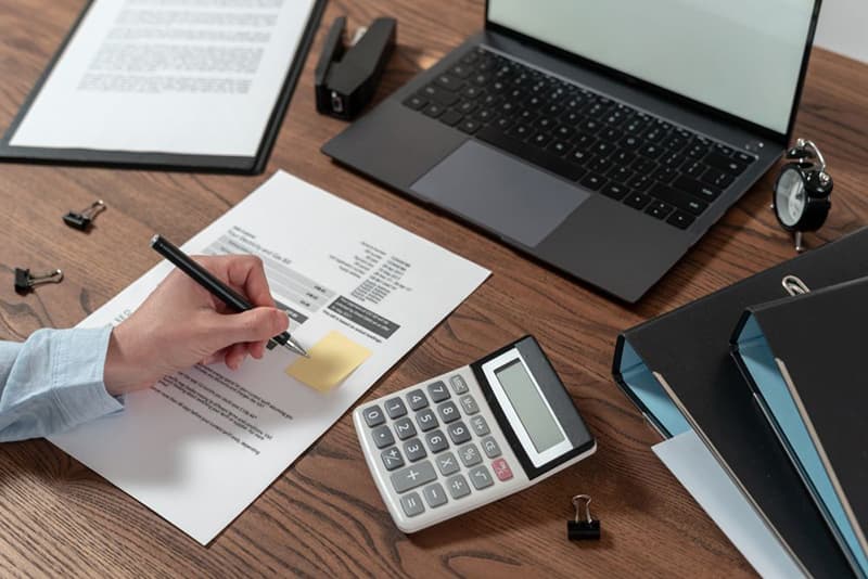 How to process sold invoices when customers returned goods?