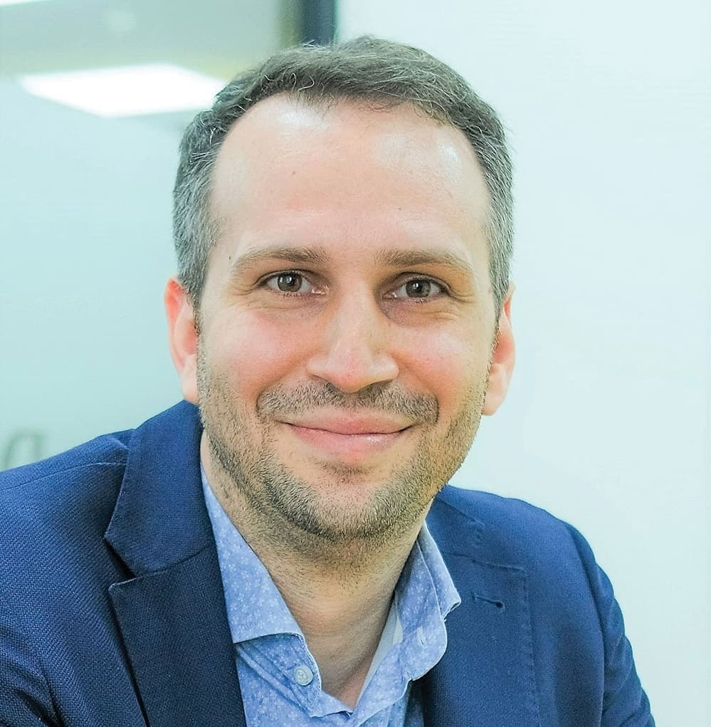 Sharing economy embracing 4.0 era