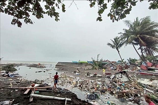 Floods in Philippines leave 51 dead