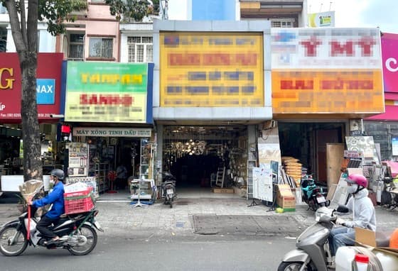 Gloomy building material market