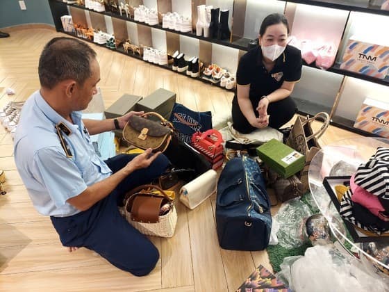 Counterfeit goods rampant online