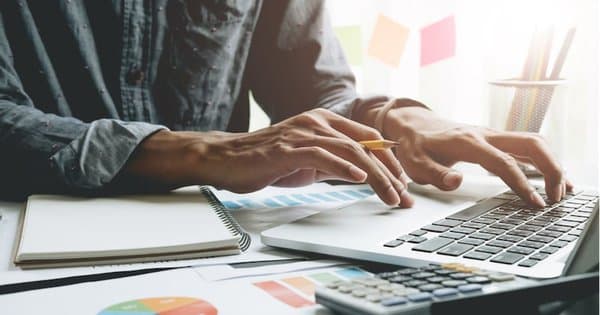 Does the cost of independent verification and audit deduct the contingency fee?