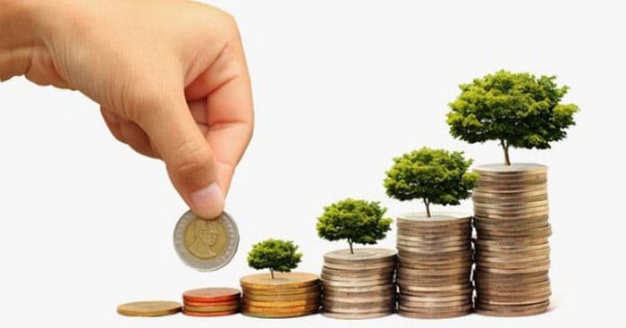 Can contracted workers receive regular salary increases?