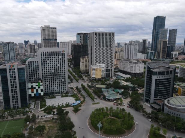 What are the rights of the apartment building management board?