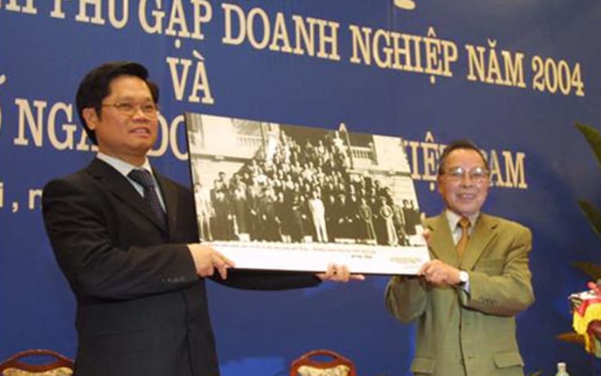 Dr. Vu Tien Loc, a business inspirer