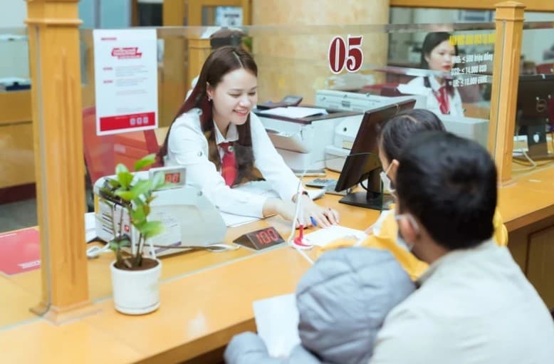 Remittances surge as Tet approaches