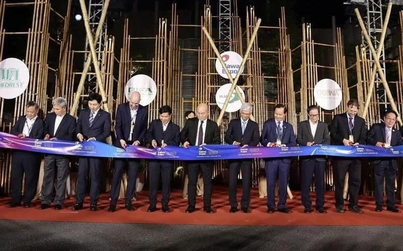 HCM City export furniture fair opens