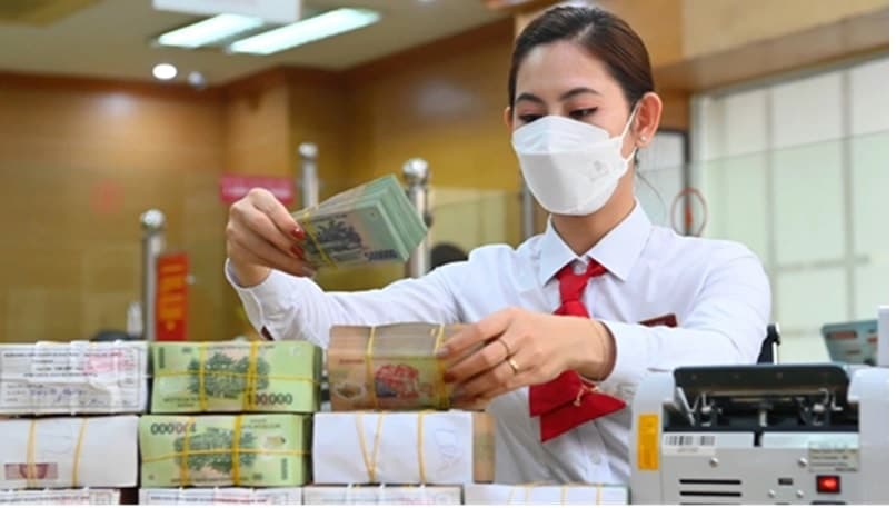 Banks bet on non-interest income