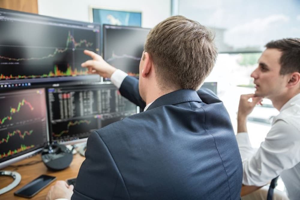 Will VN-Index hit a new peak?