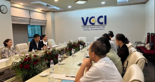 The Chinese Federation of Trade Unions (ACFTU) visited and worked at VCCI