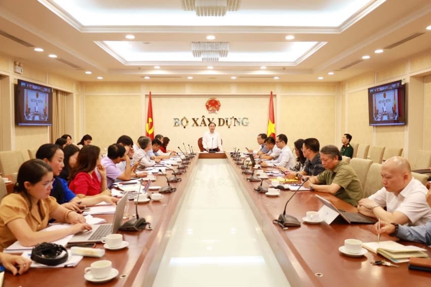 Vietnam considers model on real estate transaction centre